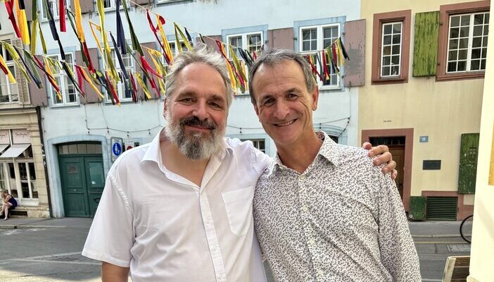 Der Präsident des Verbands Musikschulen Schweiz, Philippe Krüttli, mit Thomas Saxer, dem ehemaligen Vizepräsidenten